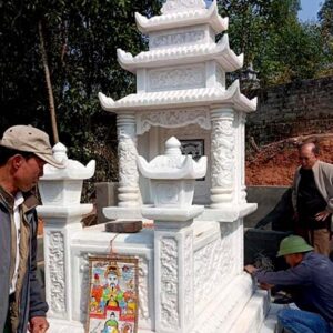 Mộ đá ba mái – Mẫu mộ đá truyền thống đẹp, uy nghi - Mẫu 03
