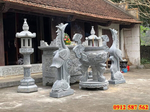 Mẫu linh vật chim hạc bằng đá, chạm khắc tinh xảo, biểu tượng cho sự thanh cao và trường thọ